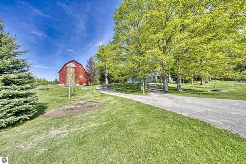 3312 Zimmerman Road, Traverse City, MI 49685