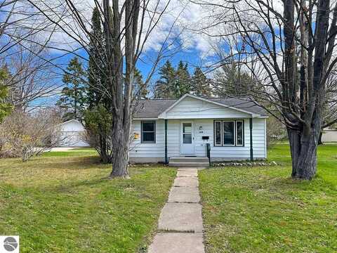 408 Burns, Charlevoix, MI 49720