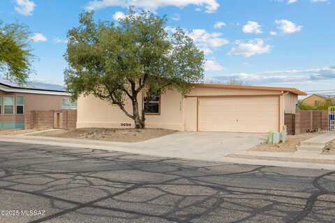 7139 S Prospector Peak Drive, Tucson, AZ 85756