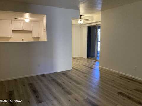 1620 N Wilmot Road, Tucson, AZ 85712