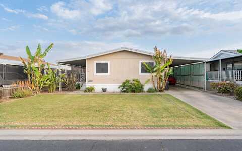 900 E Rankin Road, Tulare, CA 93274