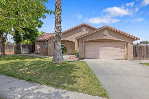 780 Florence Avenue, Lemoore, CA 93245