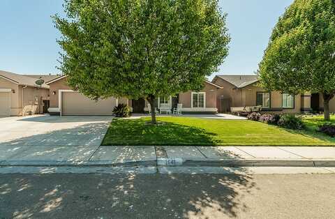1541 Odessa Street, Dinuba, CA 93618