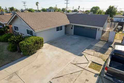 631 Union Street, Delano, CA 93215