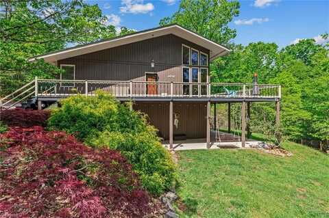 479 Lawrelyn Drive, Mount Airy, NC 27030