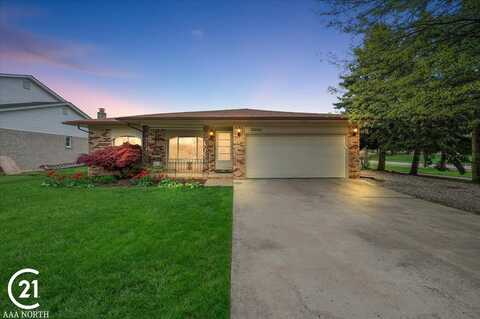 39024 SALEM, Clinton Township, MI 48038