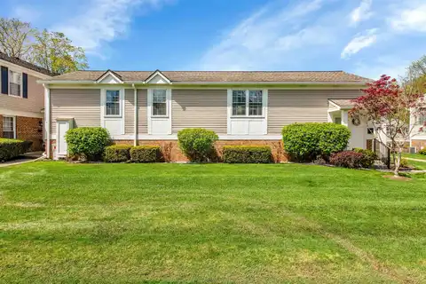 42108 PELLSTON, Northville, MI 48167