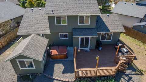 20050 Old Rock House Road, Bend, OR 97702