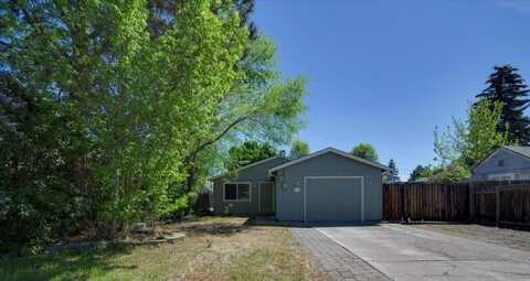 524 NW 9th Street, Redmond, OR 97756
