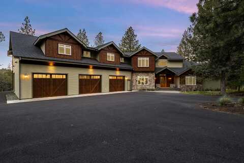 69205 Hawksflight Drive, Sisters, OR 97759