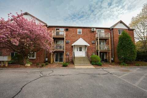 90-92 Sandwich Rd, Bourne, MA 02532