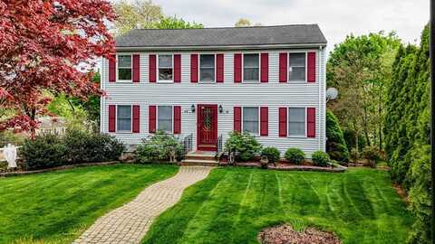 91 Leonard Circle, Lowell, MA 01854