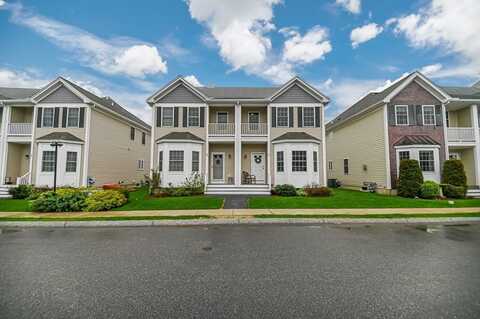 90 Denworth Bell Cir, Haverhill, MA 01835