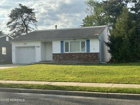112 Northumberland Drive, Toms River, NJ 08757
