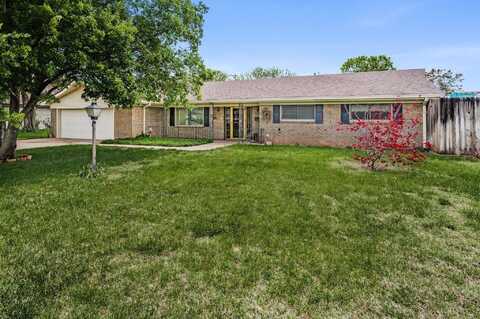 613 BENNETT Drive, Dumas, TX 79029