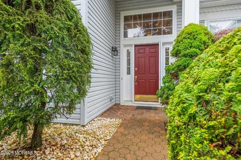 13 Hogan Way, Monroe, NJ 08831