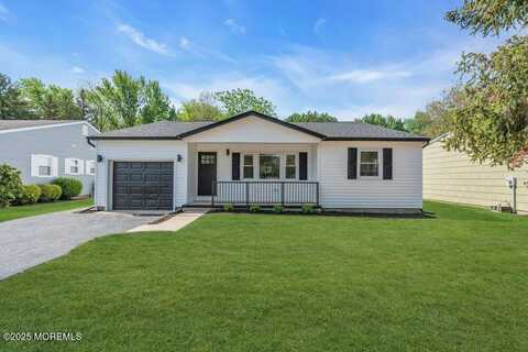 9 Westbrook Drive, Toms River, NJ 08757