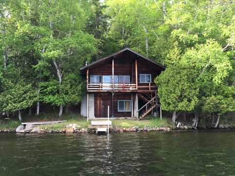 247 Maple Lodge Road, Blue Mountain Lake, NY 12812