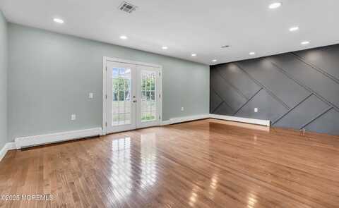 144 Orlando Boulevard, Toms River, NJ 08757