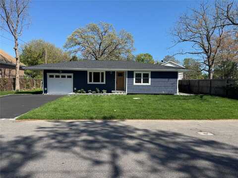 9 Henry Street, Wyandanch, NY 11798