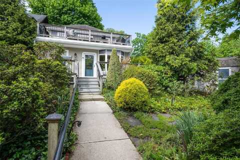 32 Crescent Drive, Huntington, NY 11743