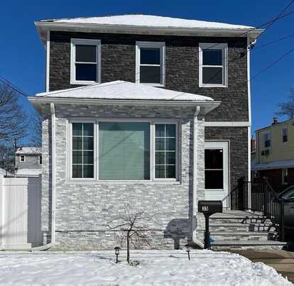 35 Barwick Street, Floral Park, NY 11001