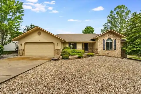 12 Luncarty LN, Bella Vista, AR 72715