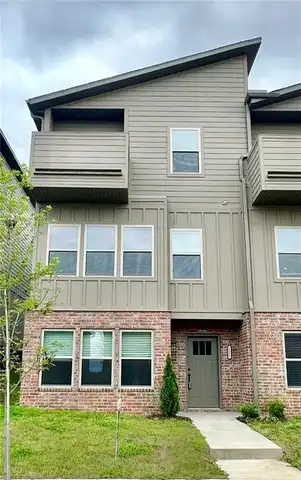 2155 Million LN, Fayetteville, AR 72704