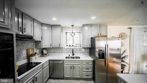 6210 CLARIDGE ROAD, TEMPLE HILLS, MD 20748