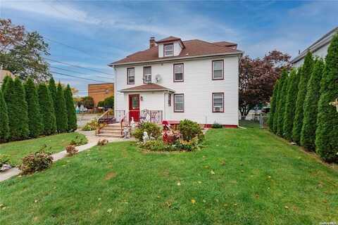 600 1st Avenue, New Hyde Park, NY 11040