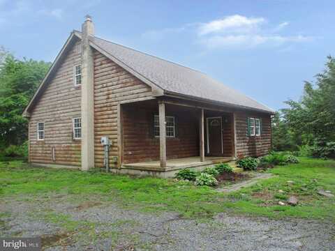 18 AIRPORT ROAD, BETHEL, PA 19507