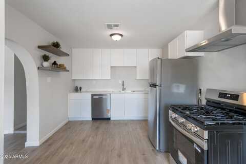 4207 W CULVER Street, Phoenix, AZ 85009