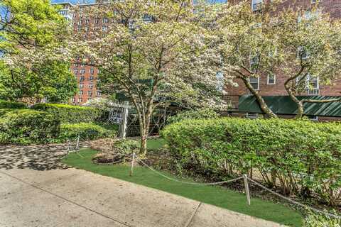 138-10 Franklin Avenue, Flushing, NY 11355