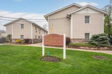 490 Main Street, Farmingdale, NY 11735