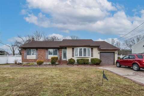229 Montana Avenue, Bay Shore, NY 11706