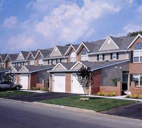 10 Neal, South Setauket, NY 11720