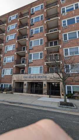 740 East Broadway, Long Beach, NY 11561