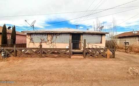 315 S GORMAN Avenue, Winslow, AZ 86047