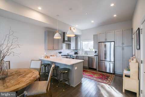 2536 GRADUATE SQUARE, PHILADELPHIA, PA 19146