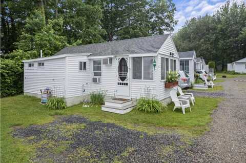 76 Post Road, Wells, ME 04090