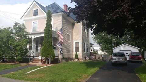 51 Maple Street, Madison, ME 04950