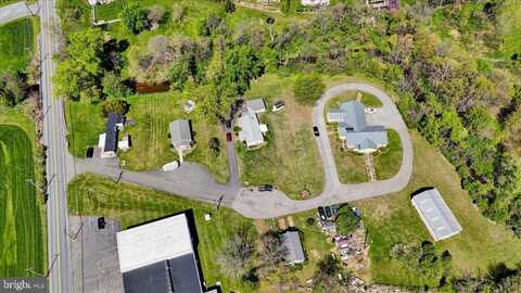 154 W MAPLE GROVE ROAD, NARVON, PA 17555