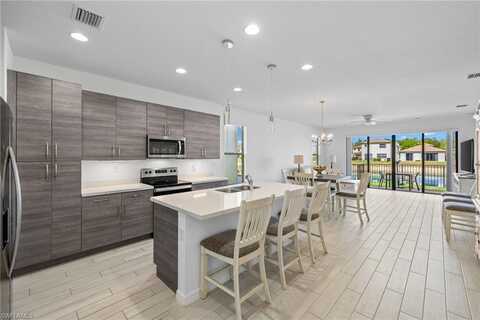 8980 Madrid, NAPLES, FL 34104