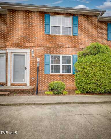 1 Lexington Court, Johnson City, TN 37615