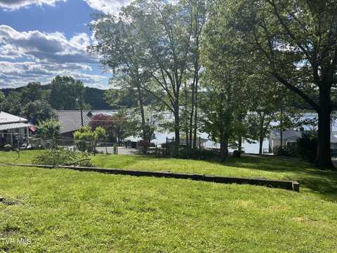 1033 Haw Ridge Road, Piney Flats, TN 37686