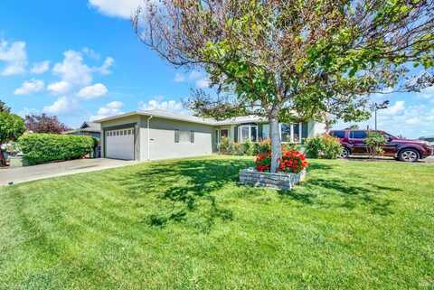 1199 Creekside Drive, Vacaville, CA 95687
