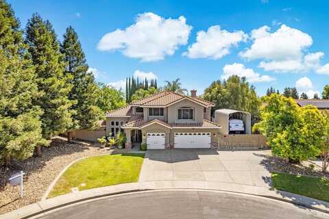 319 Birchwood Court, Vacaville, CA 95688