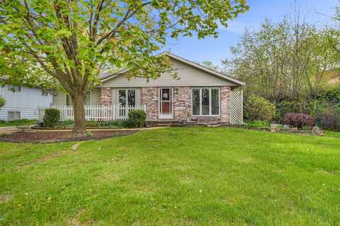 406 Surrey Lane, Lindenhurst, IL 60046