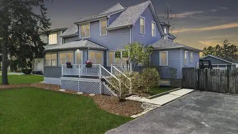 7832 Garden Lane, Justice, IL 60458