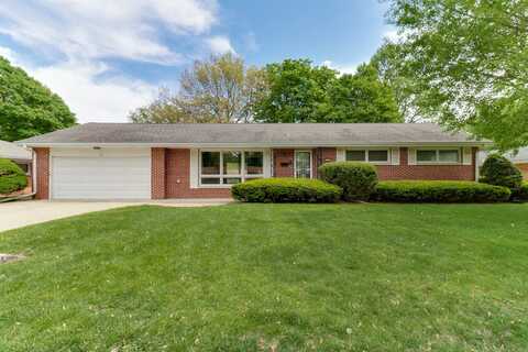 6 Lateer Drive, Normal, IL 61761
